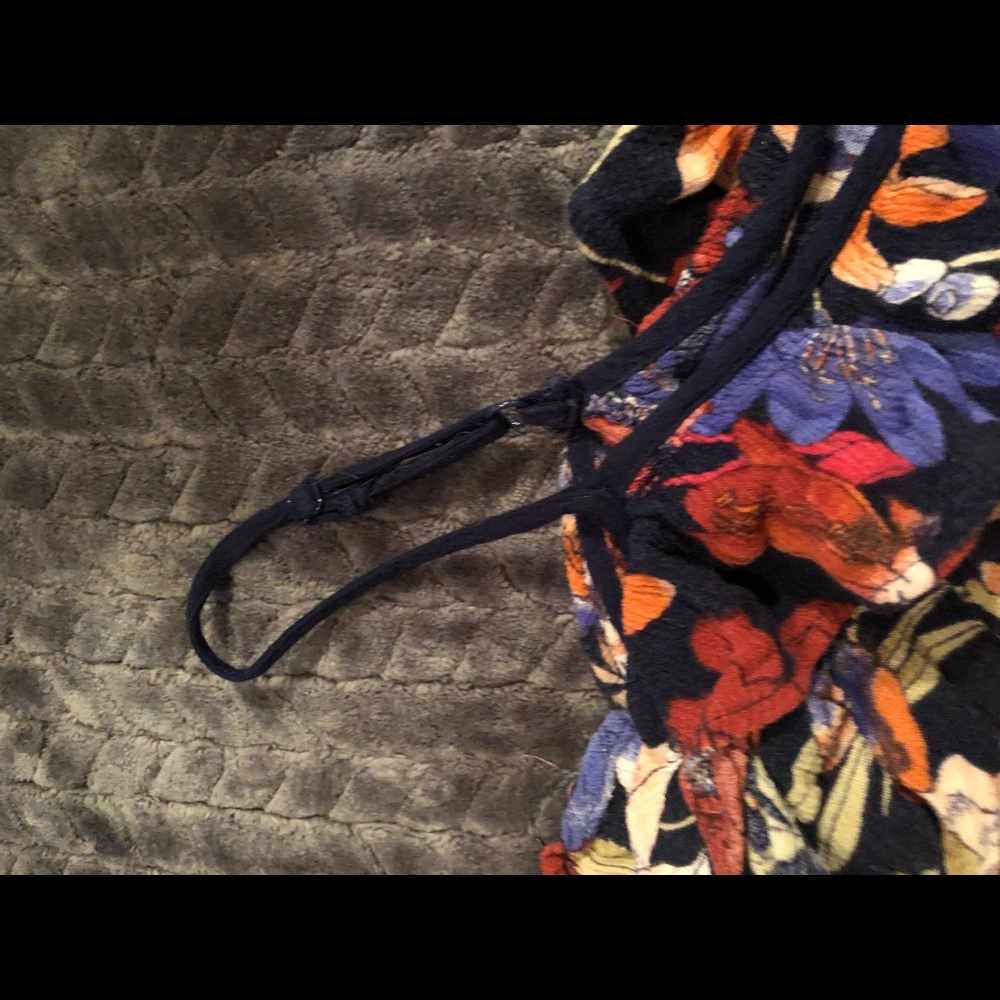 FLORAL ROMPER - Picture 2 of 2